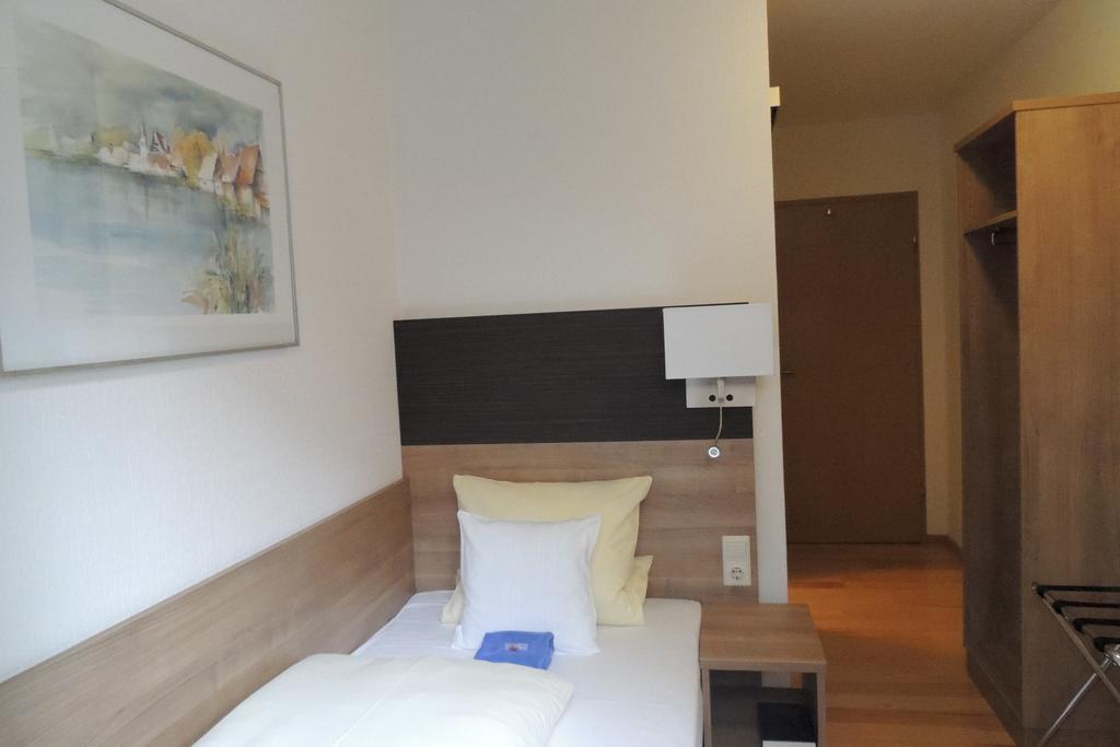 Hotel-Gasthof Neue Post Leutershausen  Номер фото